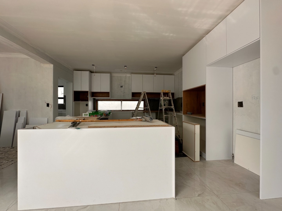 5 Bedroom Property for Sale in Sandown Western Cape